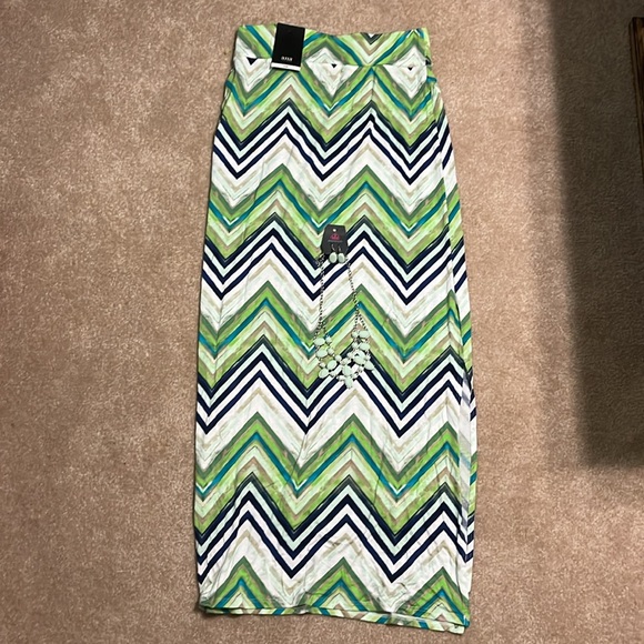 NWT a.n.a. A New Approach Womens Skirt Stretchy - Picture 7 of 8